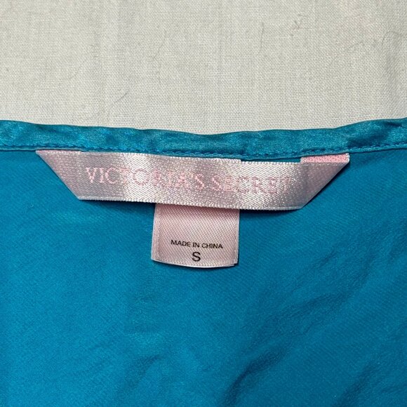 Sold! - Vintage Victoria's Secret Turquoise 100% Silk Open Sides Baby Doll Slip - Picture 3 of 6